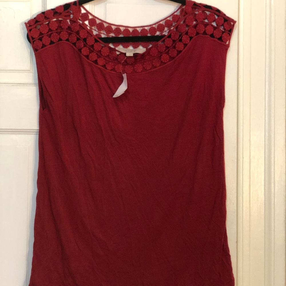 Red Top/ Tee